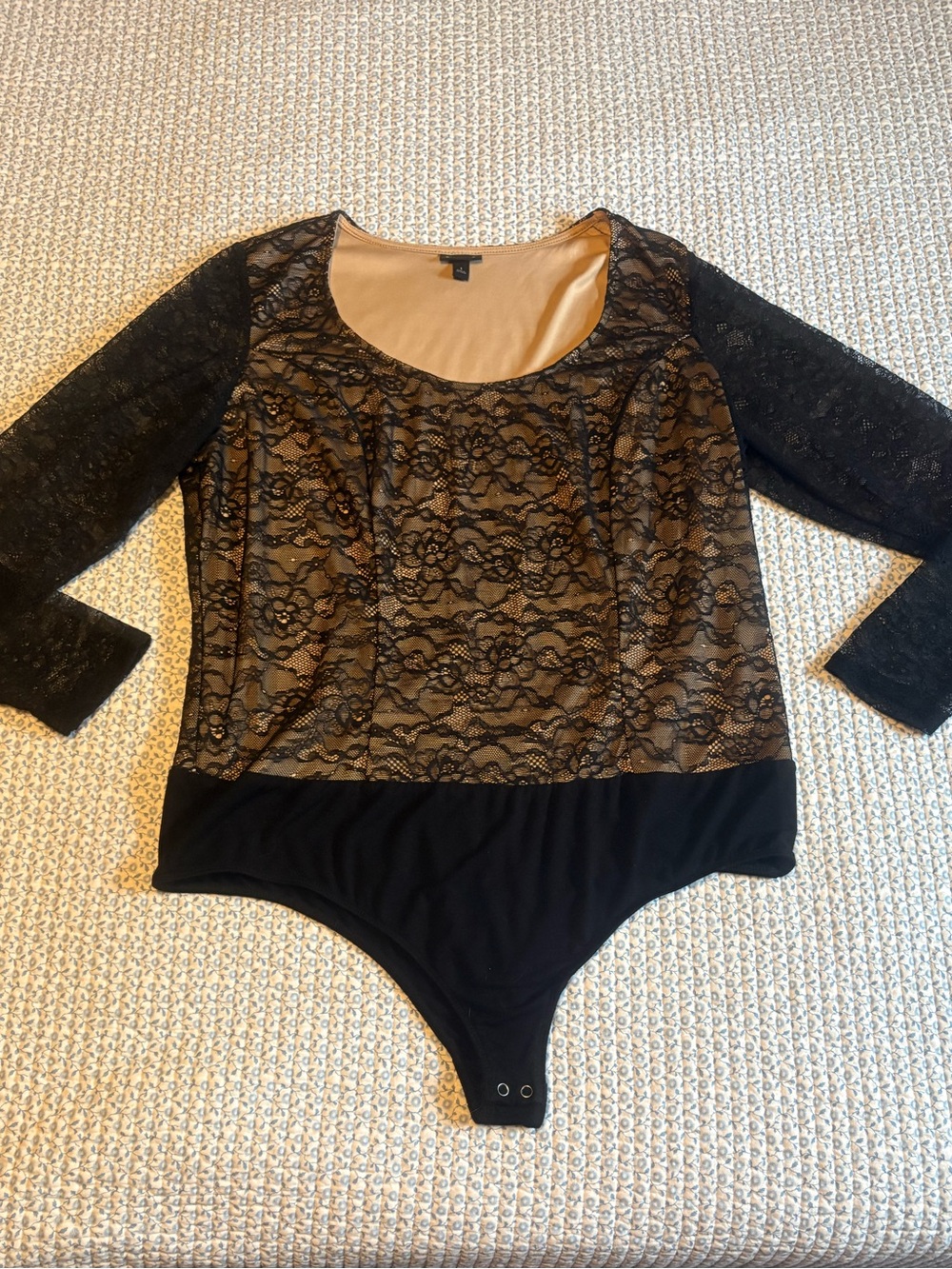 Torrid Women's Black Lace Long Sleeve Bodysuit